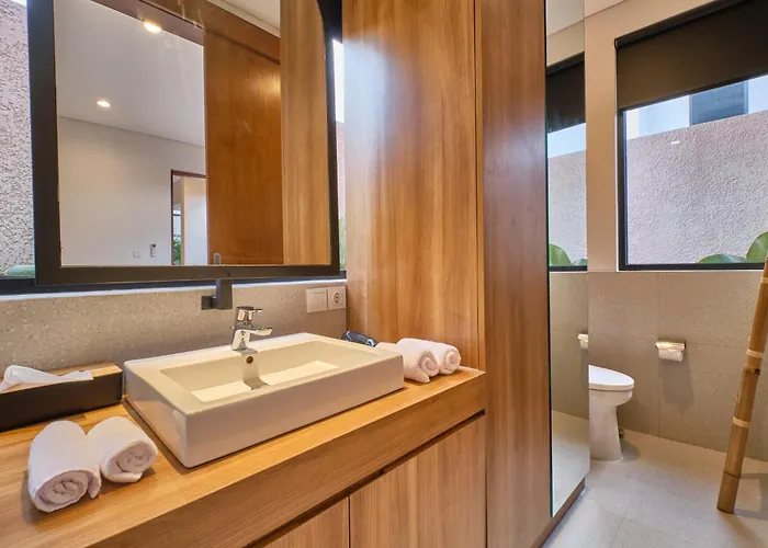 فيلة 3br Modern Private In South *