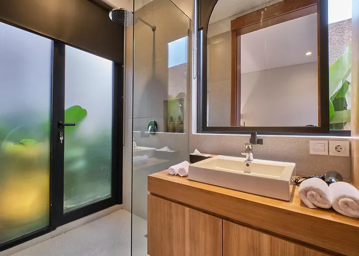 3br Modern Private In South فيلة أوبود